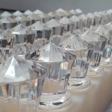 SURLYN™ Clear Bottle Caps