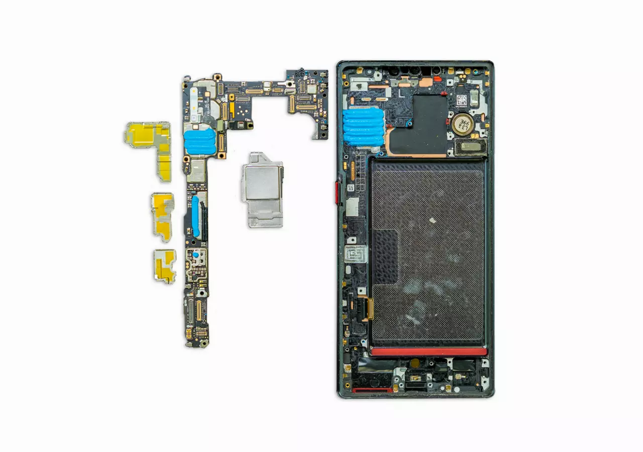 Smartphone Internal Electronic Components