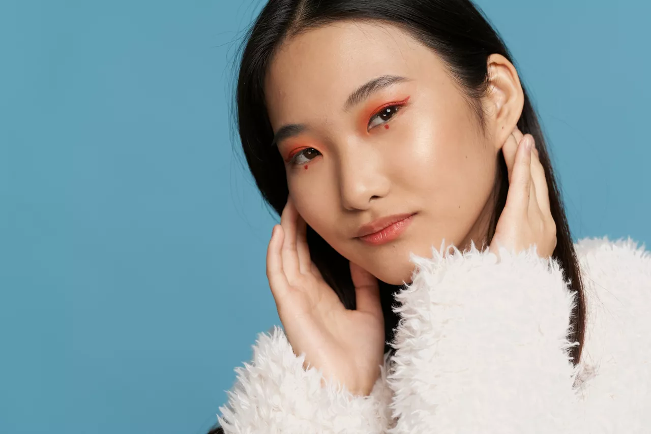 纯皮肤美容粉色眼影